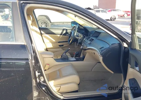 2011 Honda Accord 2.4 Se from USA, damaged, VIN 1HGCP2F6XBA101903